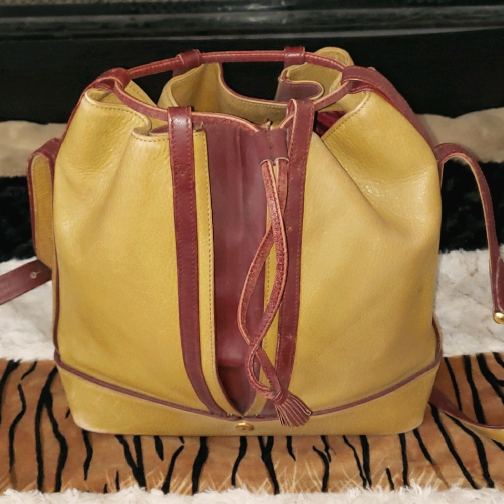 ๐จCartier RARE Vintage Bucket Bag๐จ